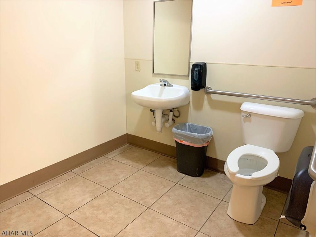 Unknown - Commercial Sale