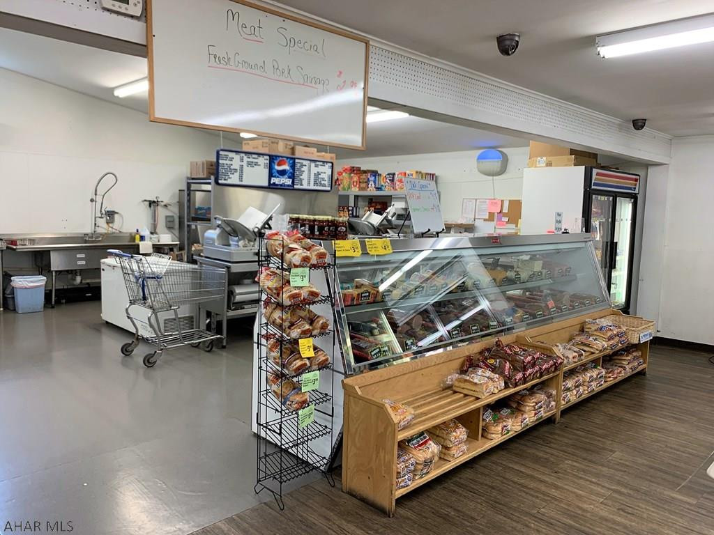 Unknown - Commercial Sale