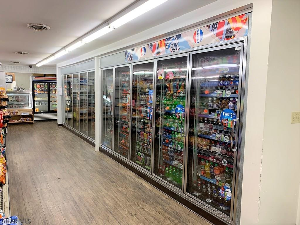 Unknown - Commercial Sale