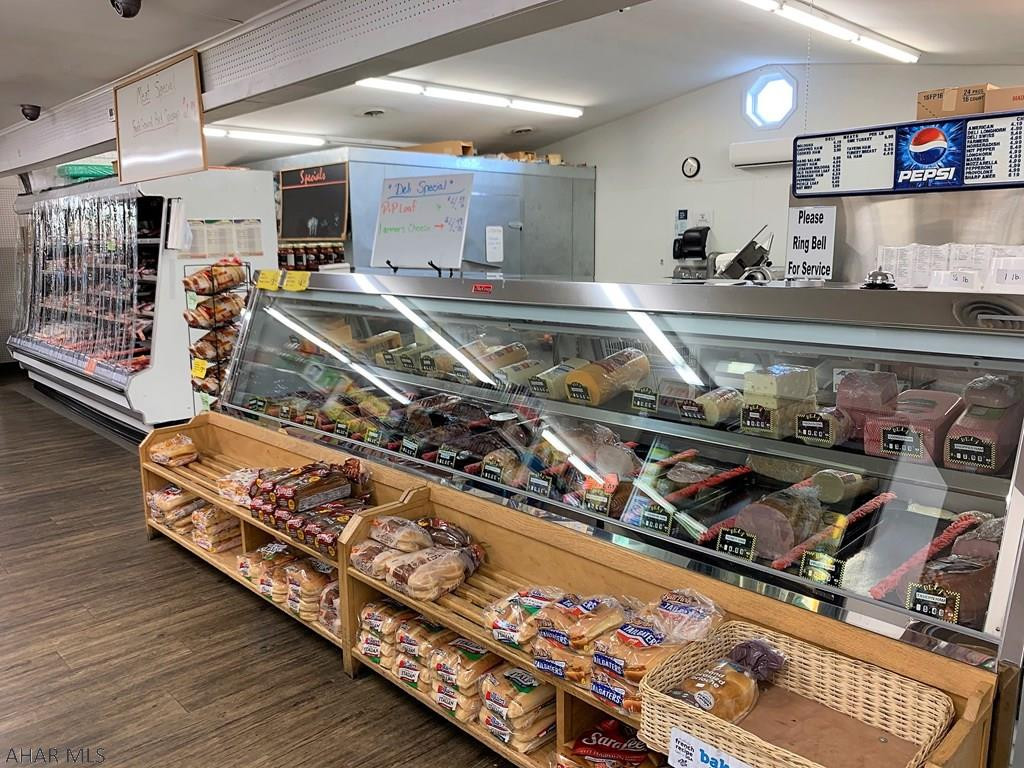 Unknown - Commercial Sale