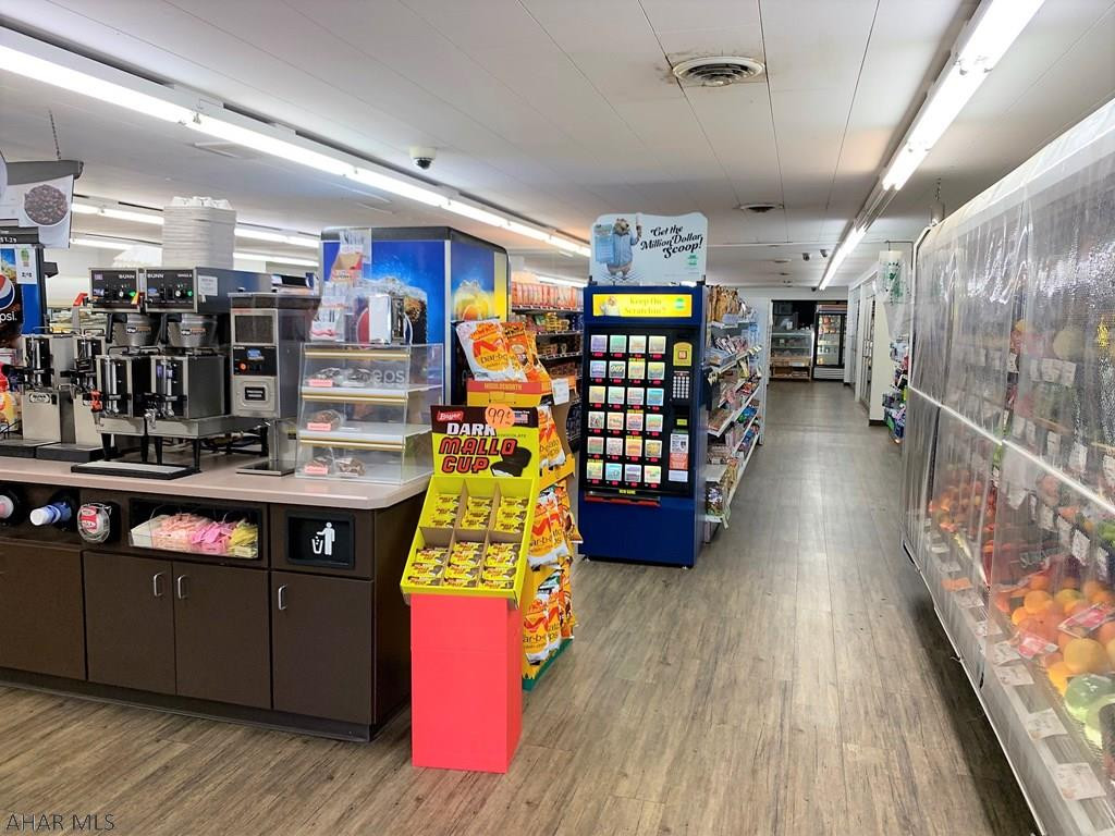 Unknown - Commercial Sale