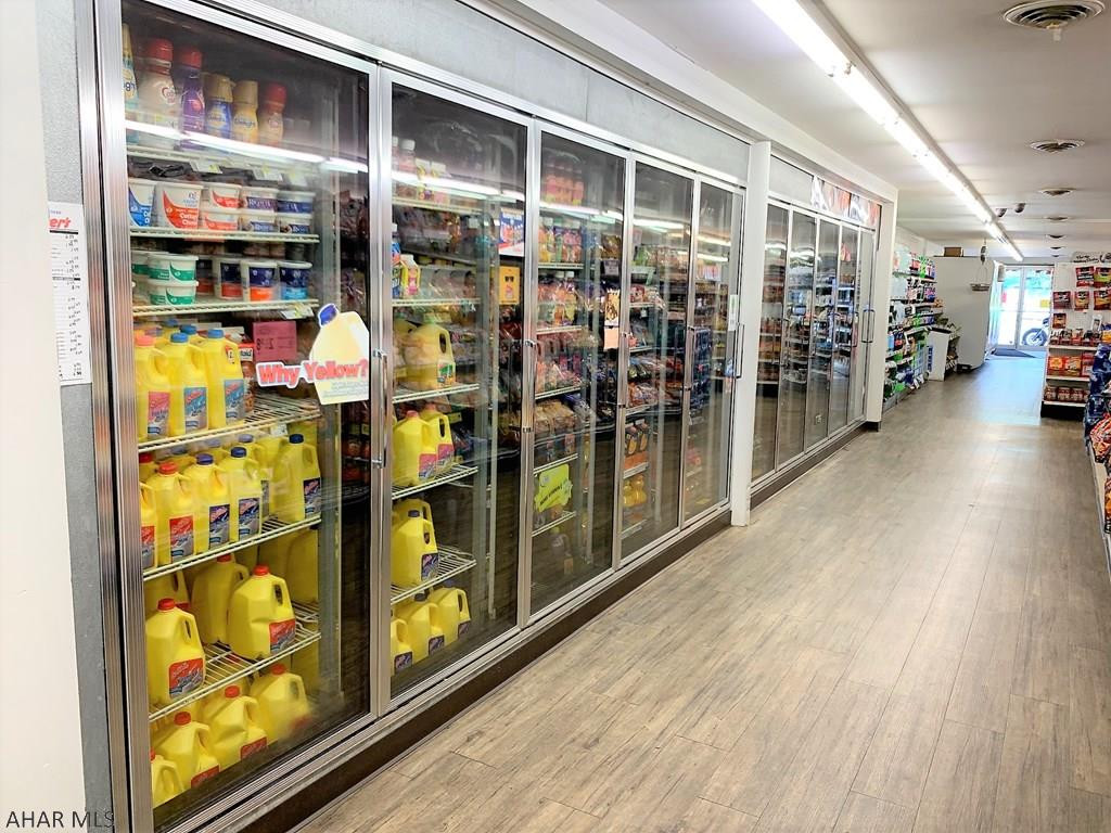 Unknown - Commercial Sale