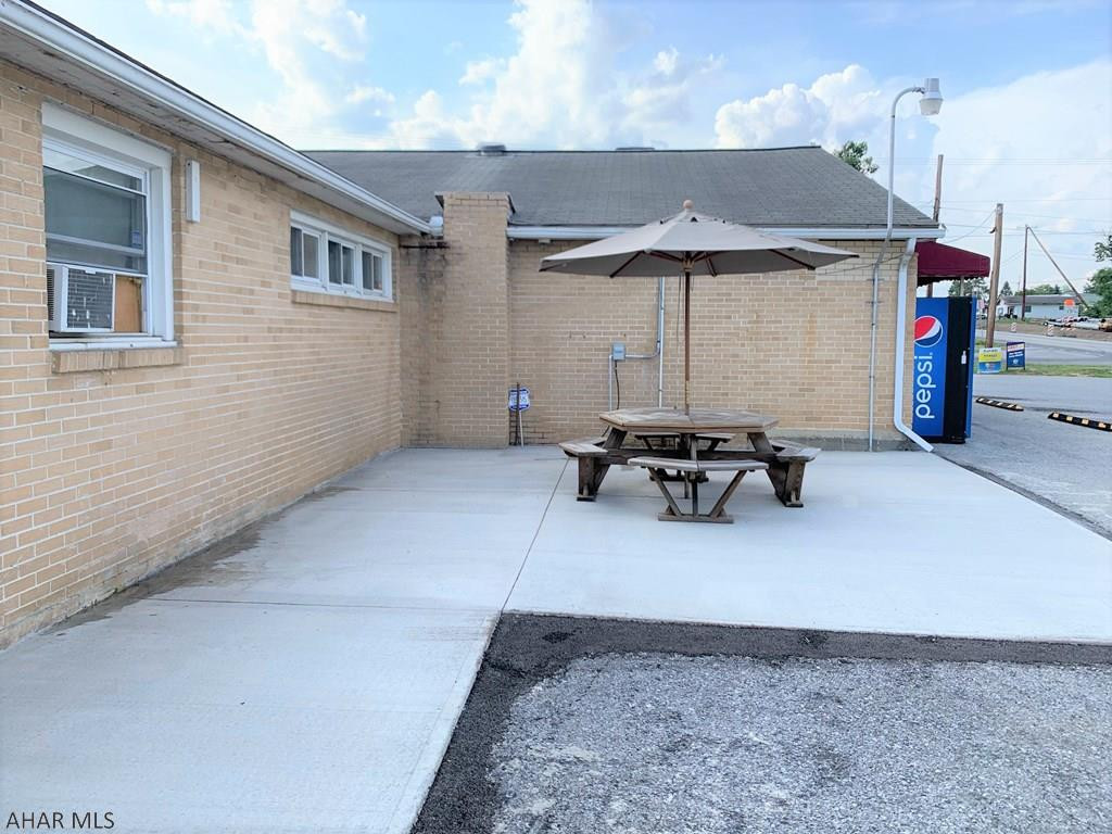 Unknown - Commercial Sale