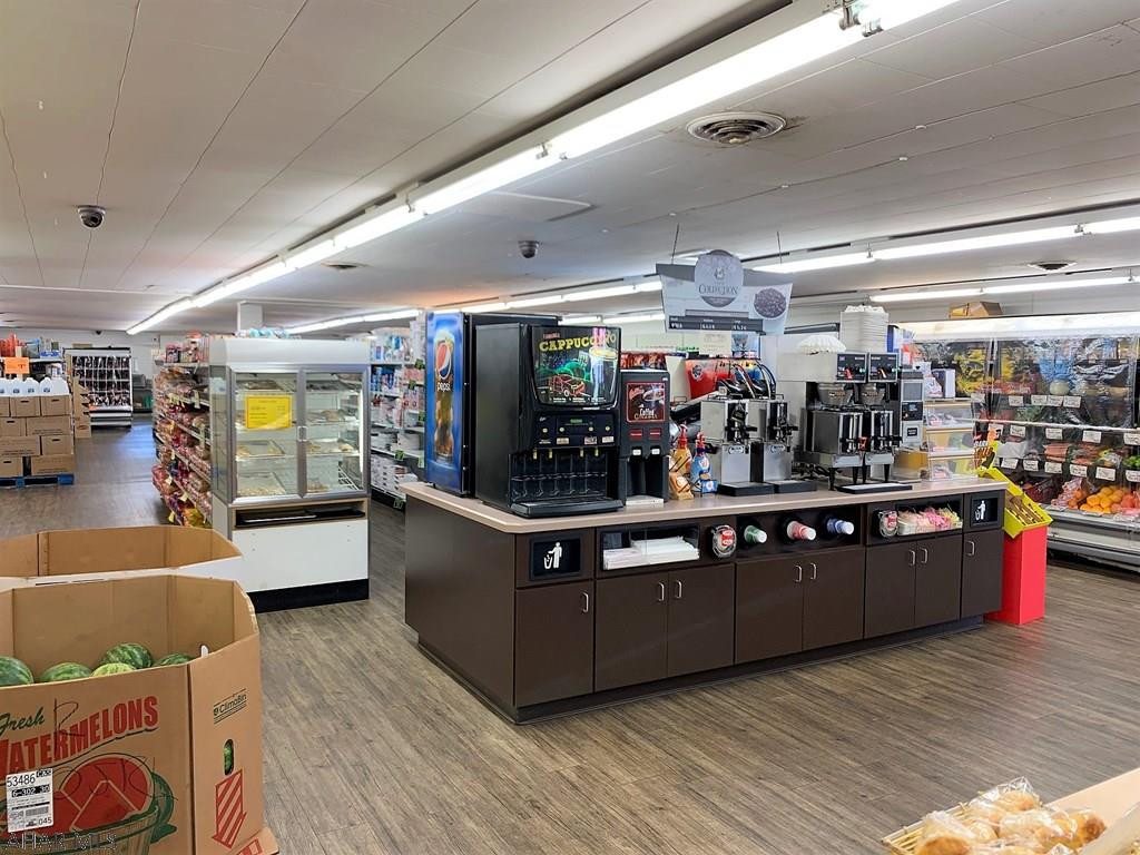 Unknown - Commercial Sale