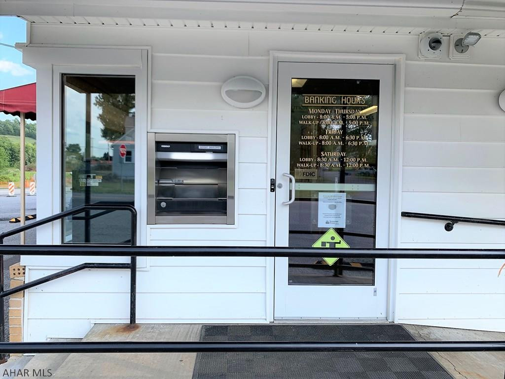 Unknown - Commercial Sale