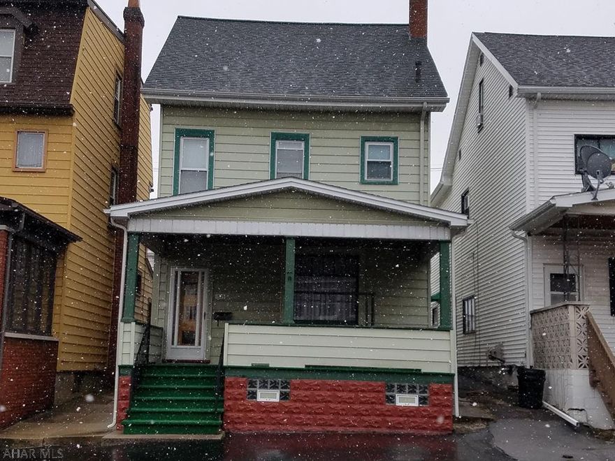 This 3-4 Bedroom home would be the perfect starter house or a wonderful addition to a rental portfolio.  This home has a ton of space and so many possibilities! There is a fenced back yard, a storage shed built onto the back of the house, a large eat-in kitchen, and wonderful High Ceilings! The mechanics and bones of this house are in great shape!