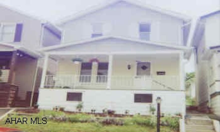 $500.00 BONUS FOR FULL PRICE OFFER!!  VERY NICE 2 STORY IN WEHNWOOD AREA, 2 BDRM WITH MANY UPDATES INCLUDING KITCHEN CARPETING, WINDOWS AND OTHERS.  MOVE IN CONDITION $500.00 BONUS FOR FULL PRICE OFFER!!  VERY NICE 2 STORY IN WEHNWOOD AREA, 2 BDRM WITH MANY UPDATES INCLUDING KITCHEN CARPETING, WINDOWS AND OTHERS.  MOVE IN CONDITION