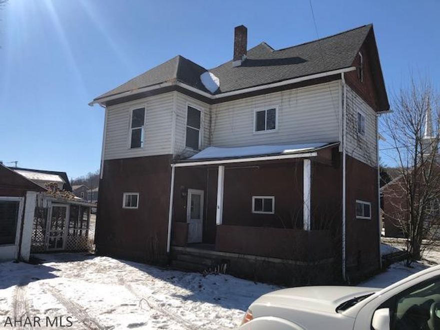 3BR 1.5 Bath home for sale AS-IS. This property may qualify for Seller Financing (Vendee) Disclosures: The Following Flood Zone Information Has Been Obtained For The Property. Flood Zone Designation X. Property was built prior to 1978 and lead based paint potentially exists.