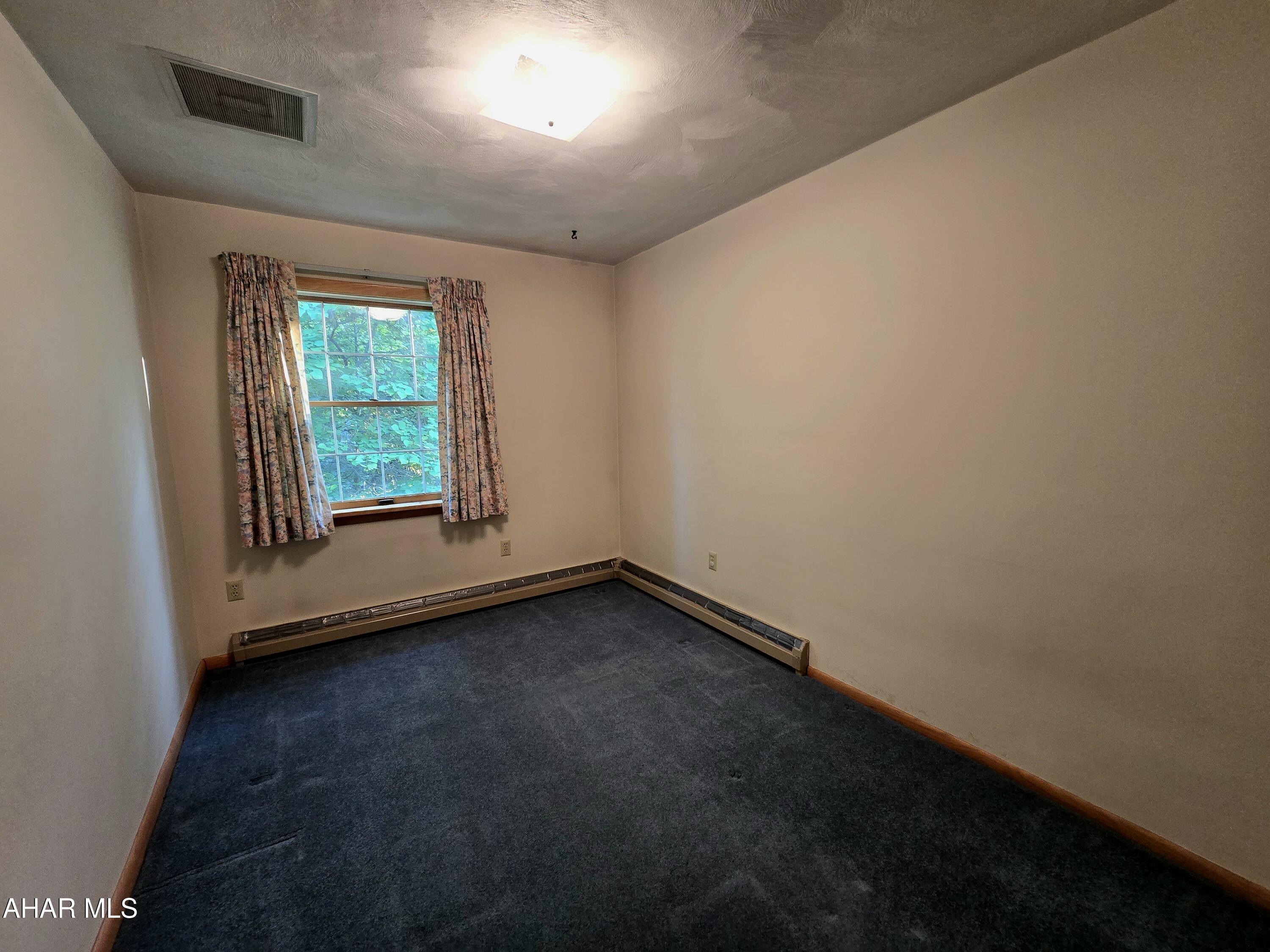 Holiday Manor - Residential