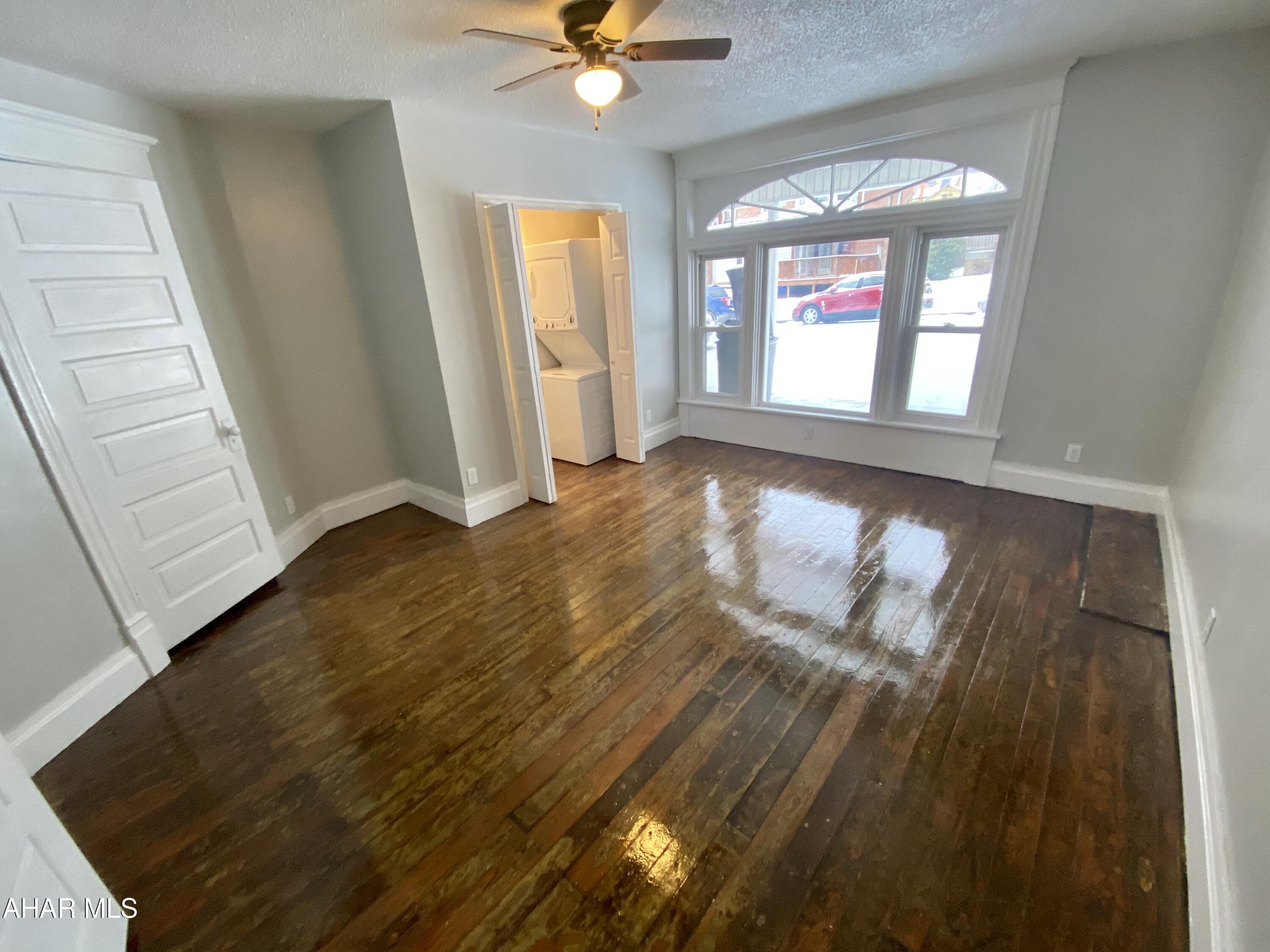 Juniata - Residential Income