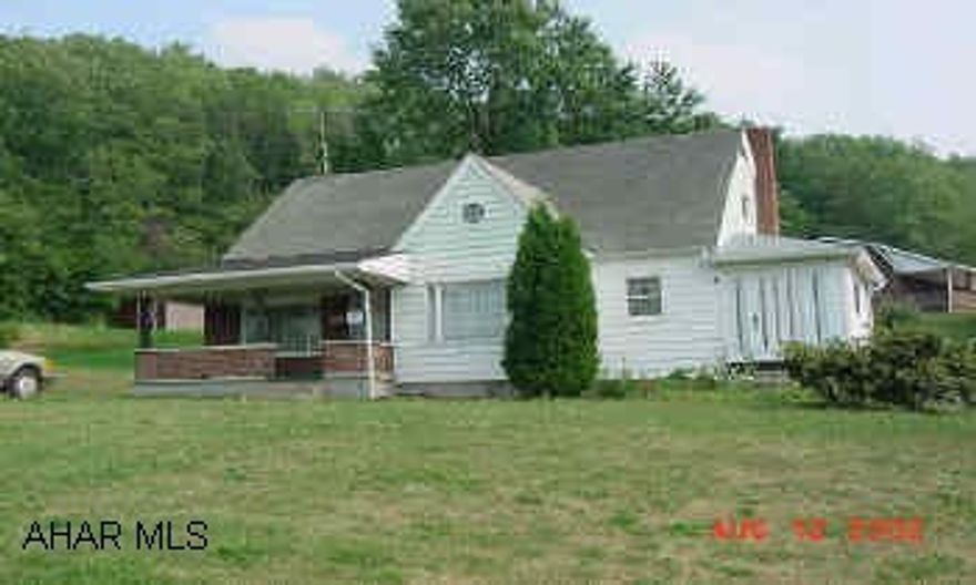 1 1/2 Story on large lot , new furnace & electrical service, detached garage w/ storage Cute, cozy home on nice lot  with detached garage