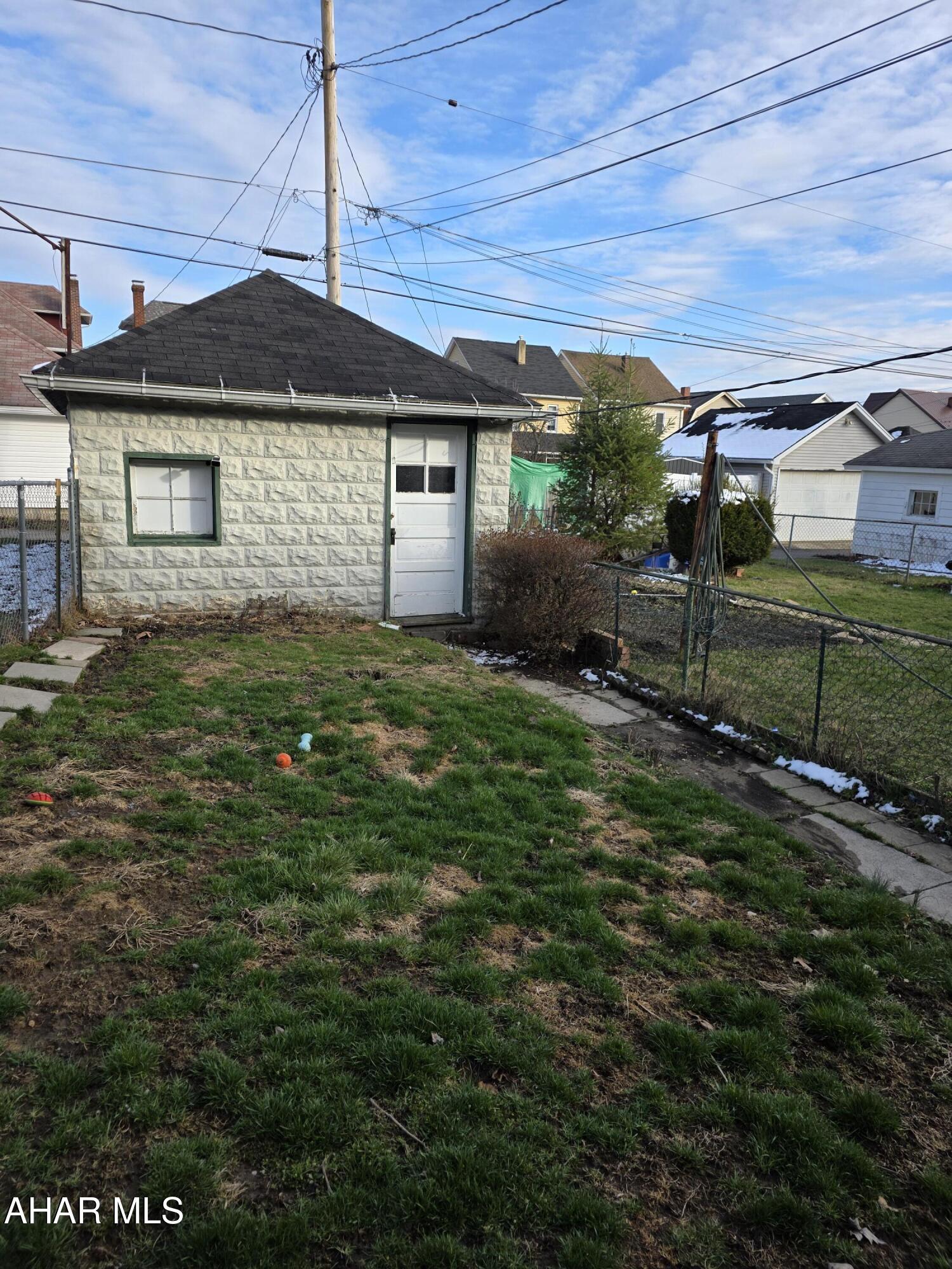 Juniata - Residential