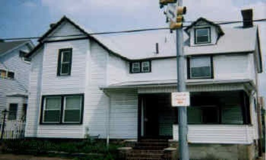 10 ROOMS, TOTALLY REMODELED! 1ST FLOOR HAS FULL BATH, LIVING RM W/FIREPLACE AND PARLOR WITH FIREPLACE. 4 BEDROOMS. 10 ROOMS, TOTALLY REMODELED! 1ST FLOOR HAS FULL BATH, LIVING RM W/FIREPLACE AND PARLOR WITH FIREPLACE. 4 BEDROOMS.