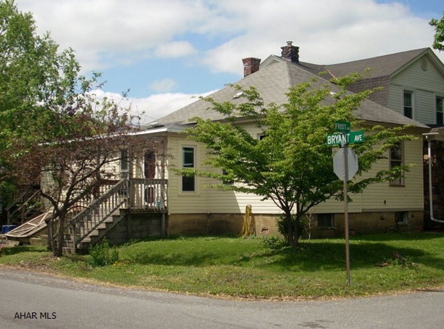 Needs some TLC, corner lot in Garden Heights, Priced to Sell.