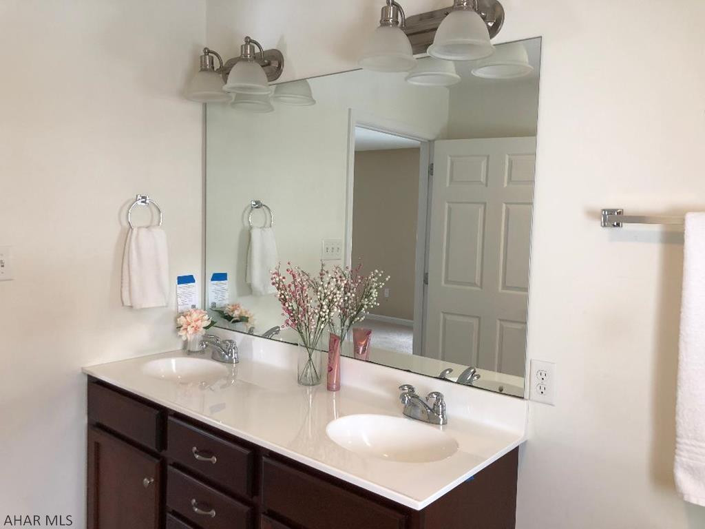 Harvest Glen - Residential