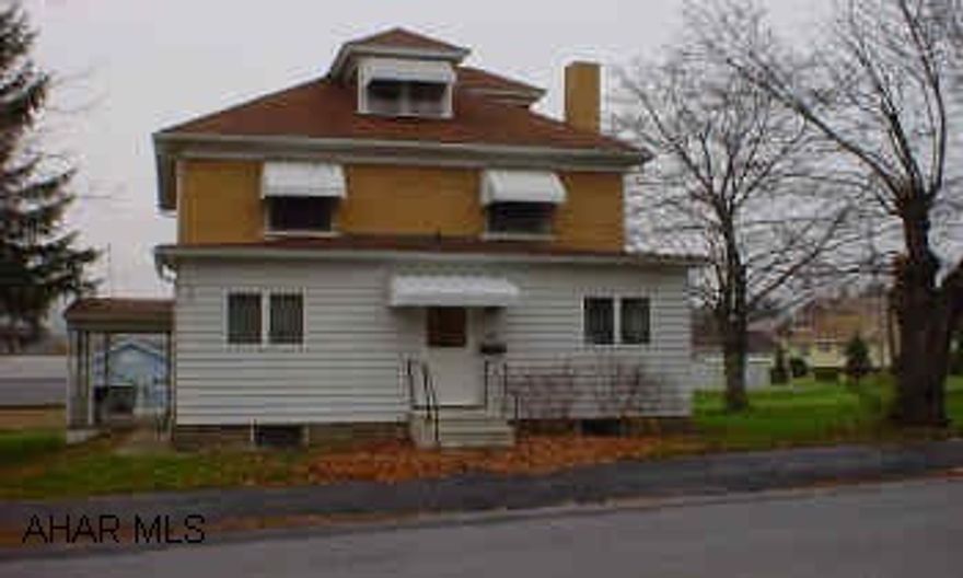 Large 4-5 bedroom brick with 2 full baths in very nice neighborhood, 1 car detached garage.