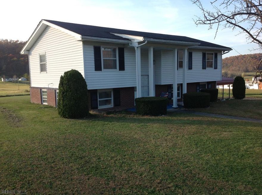 Looking for a farmette to have horses or any live stock or just want a beautiful view with ample storage with a great barn and milk house, this 3BR, 2 Bath home with 2 car carport.  House is dated but very livable and the 12 plus acres are all usable acreage.  This property is a must see at this price...and just minutes from downtown Bedford.