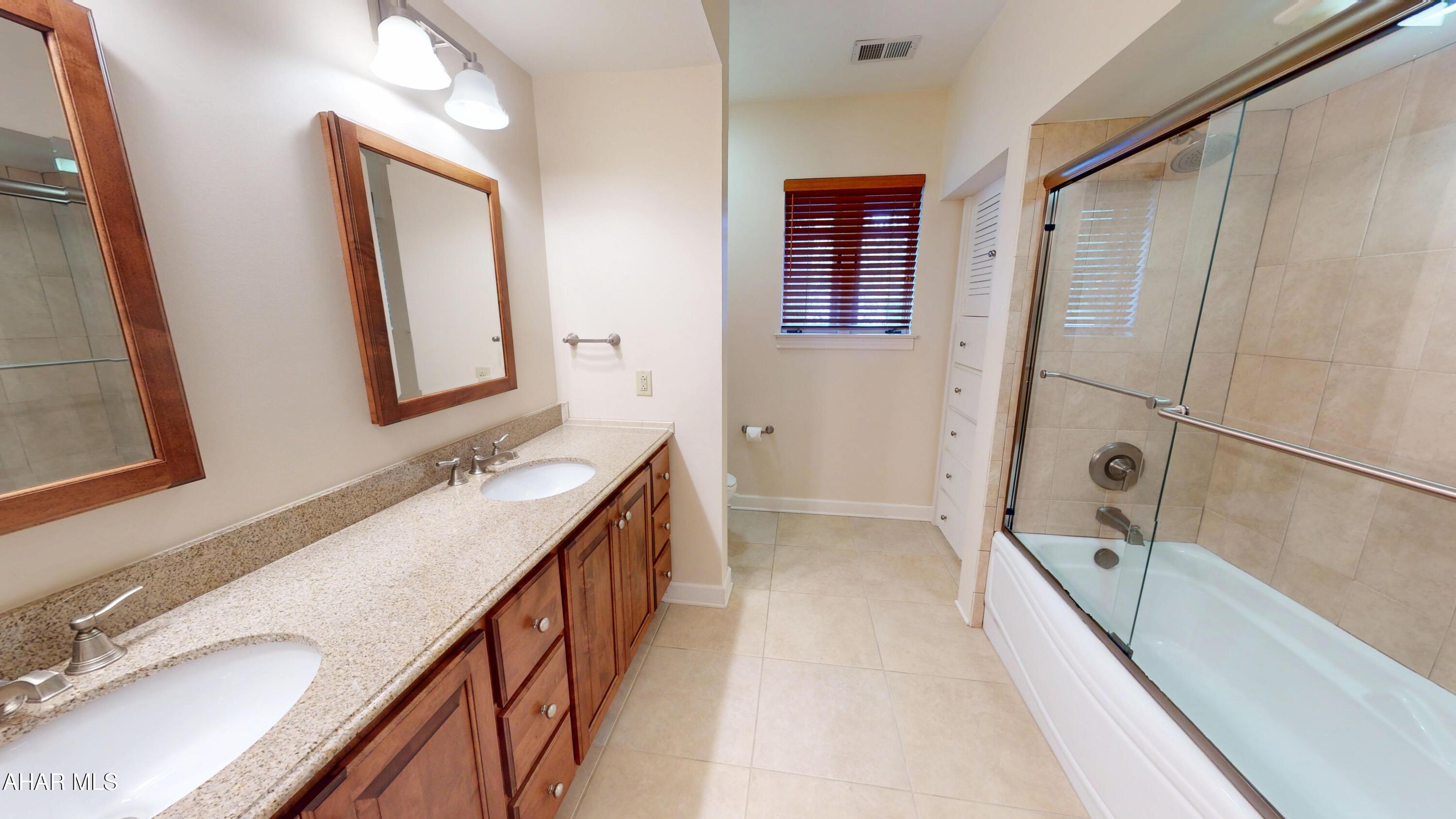 Baker Mansion - Residential