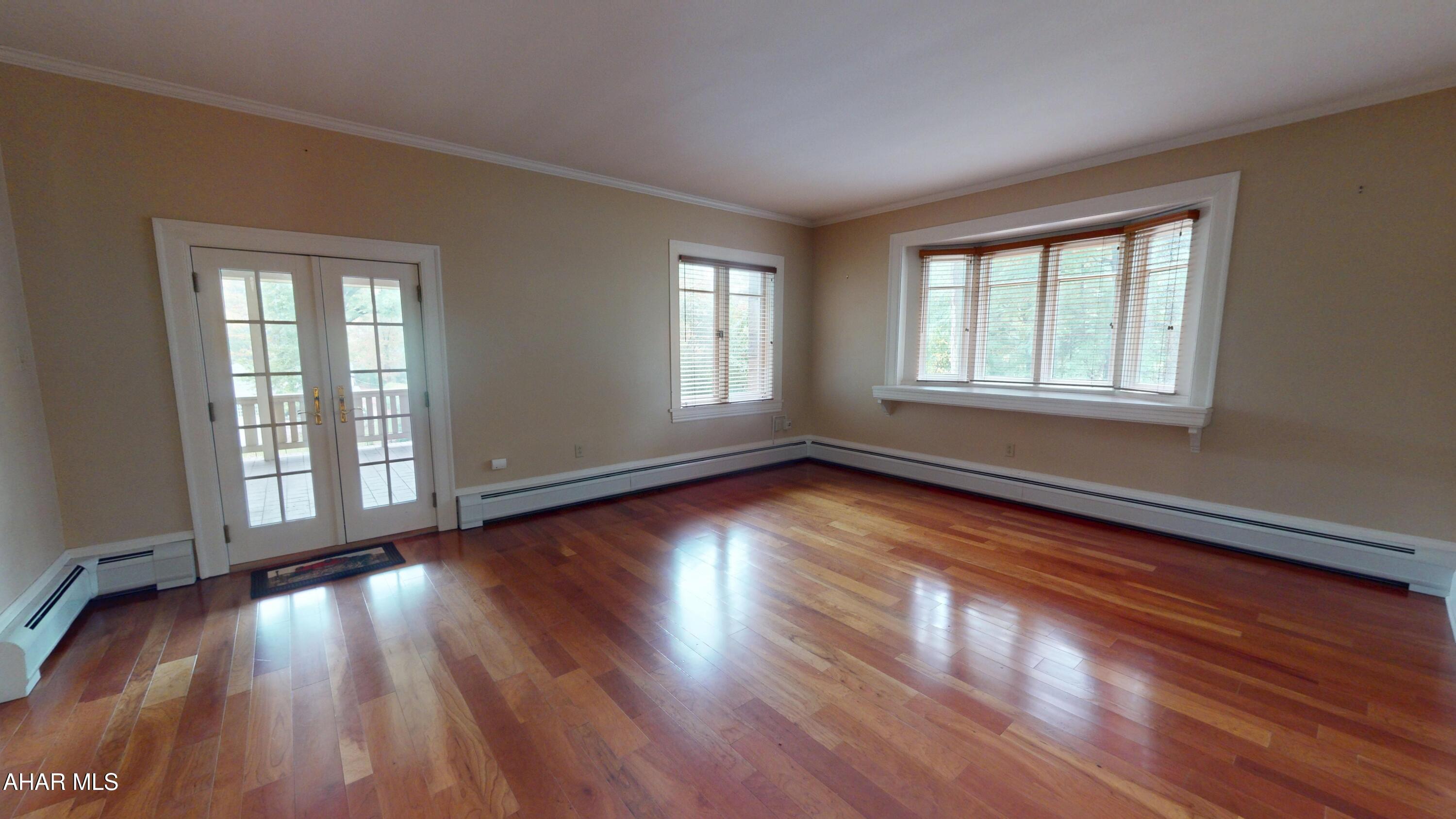 Baker Mansion - Residential