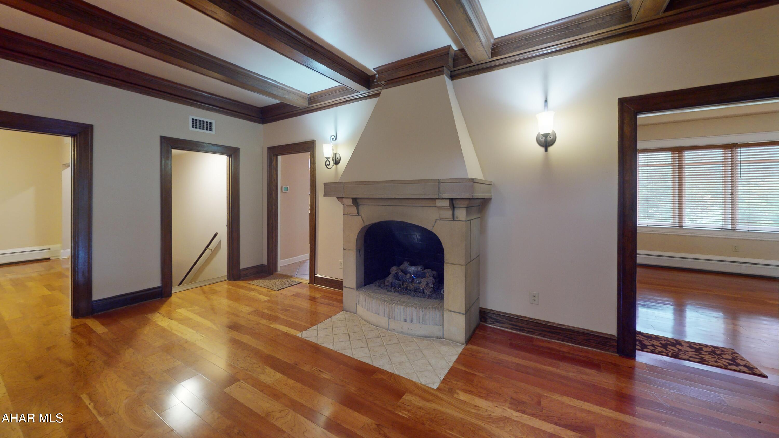 Baker Mansion - Residential