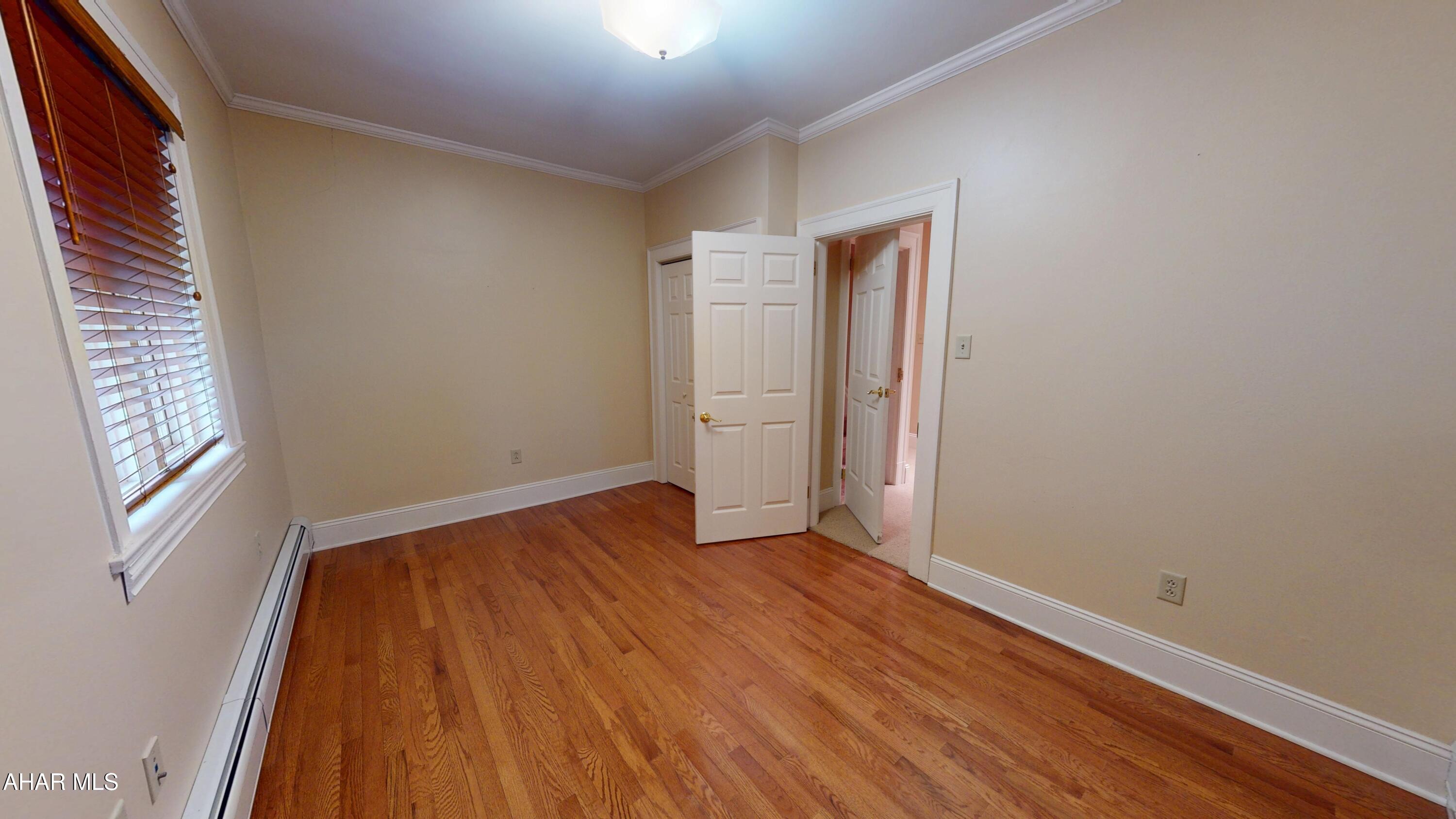 Baker Mansion - Residential