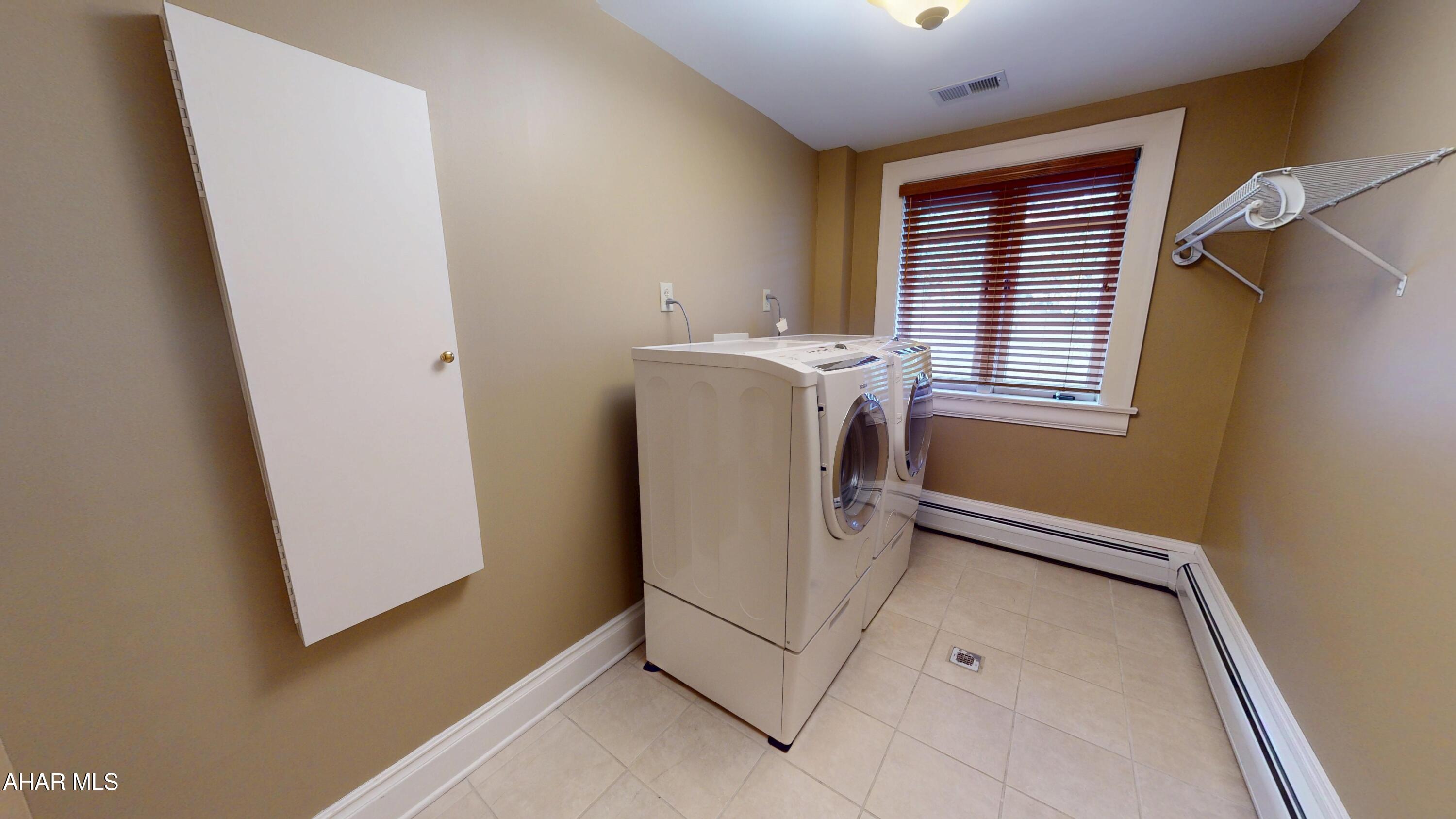 Baker Mansion - Residential