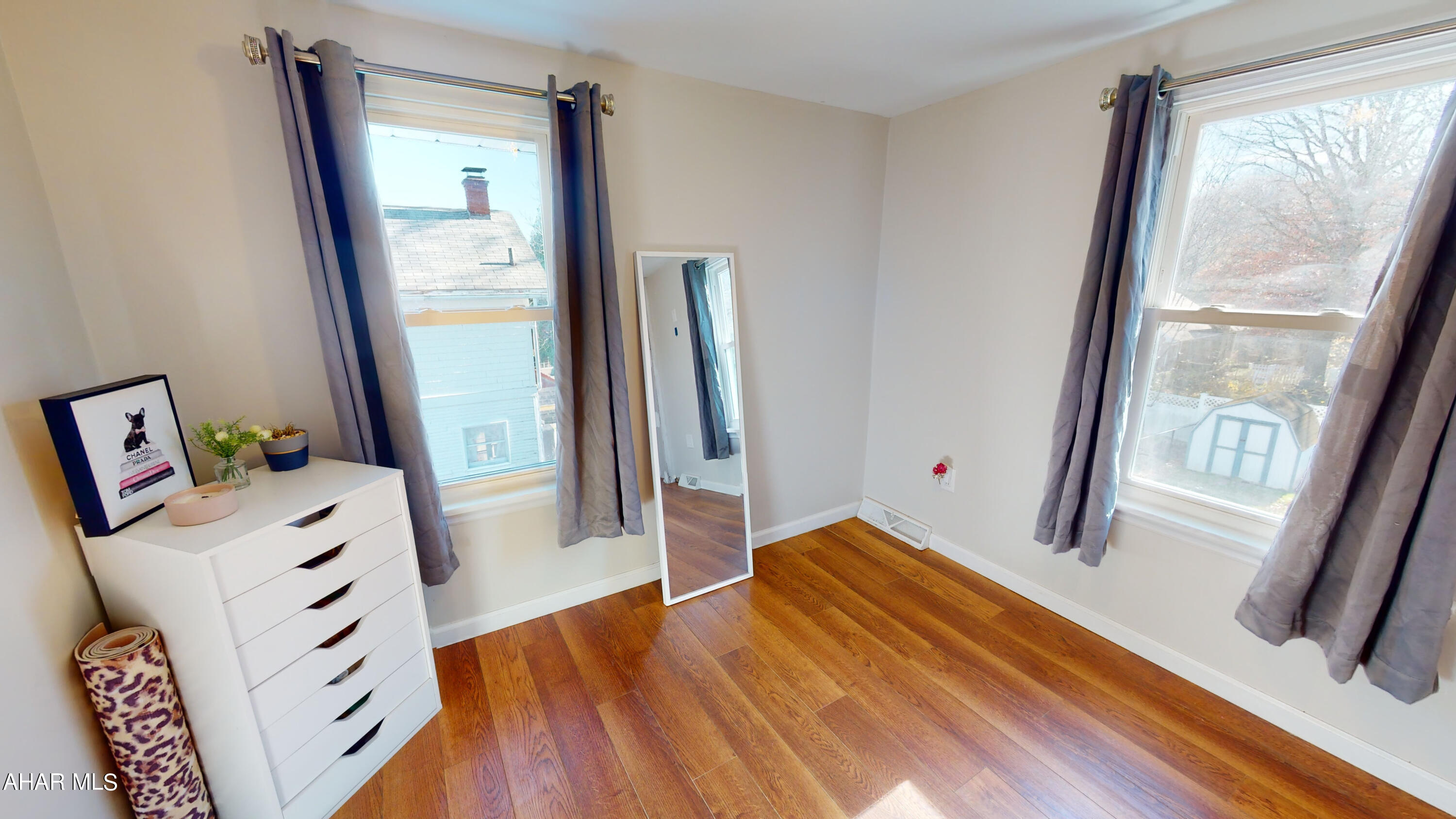 Juniata Gap - Residential