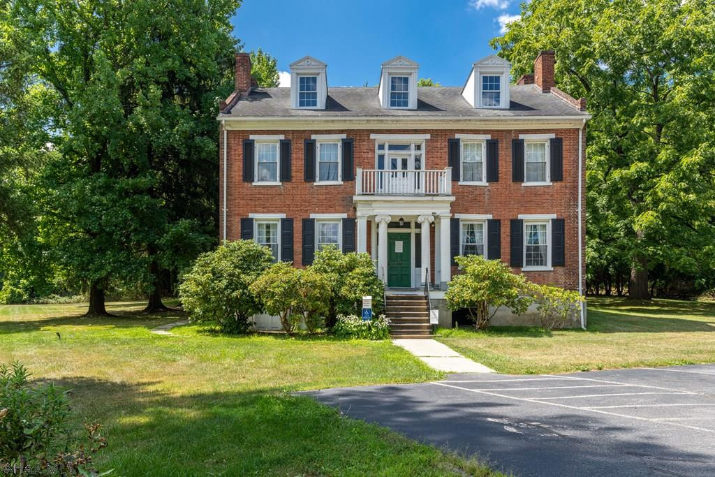 Unknown - Commercial Sale