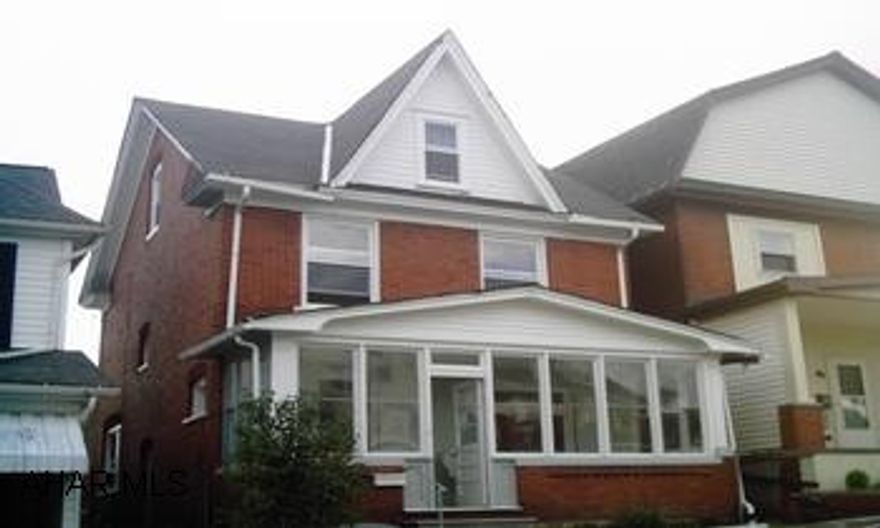 Newly remodeled interior, new carpet, new vinyl windows, modern kitchen, rear wood deck, move in condition, seller may pay part of buyers closing cost. Seller is a licensed real estate agent.