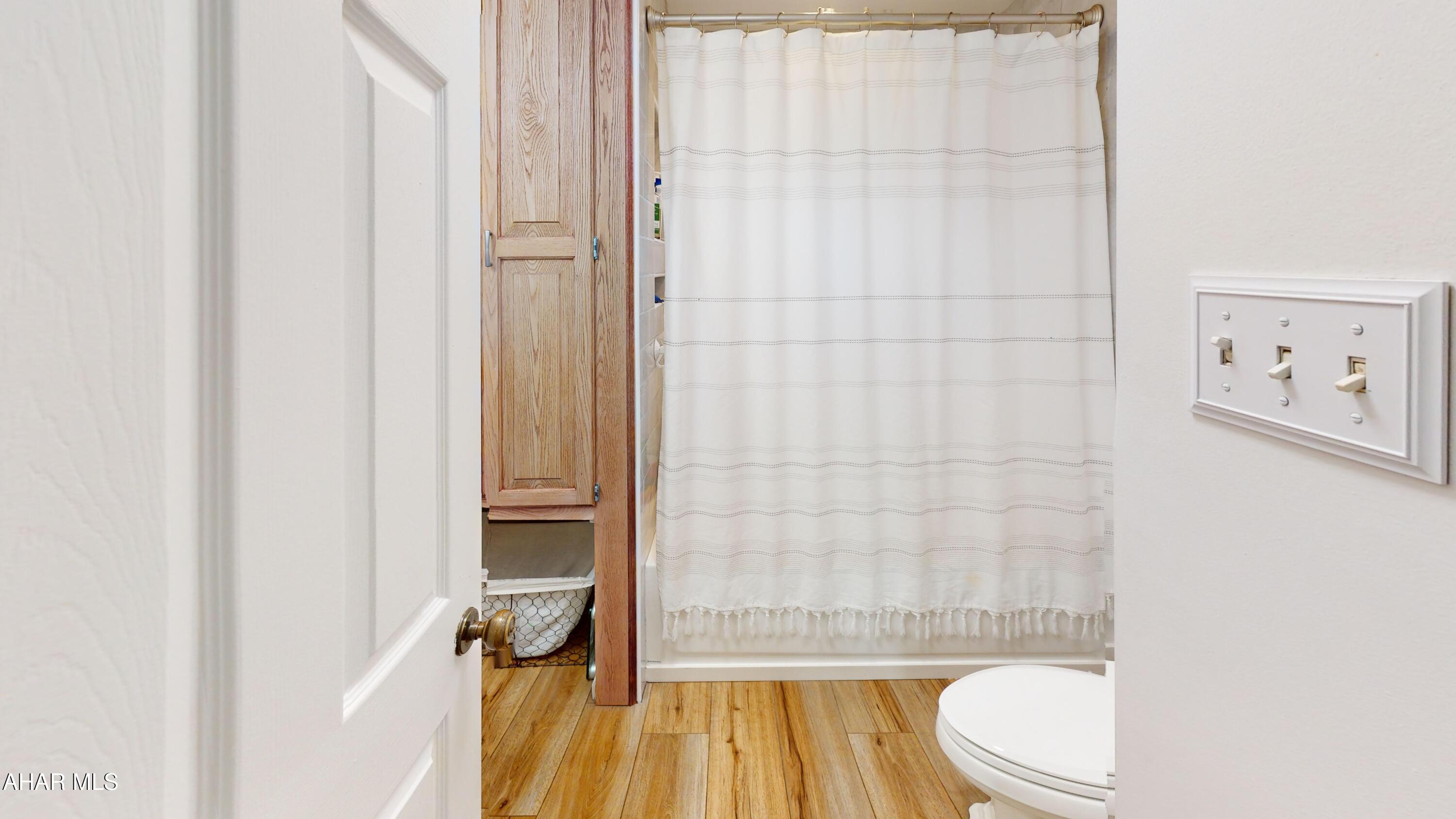 Llyswen - Residential