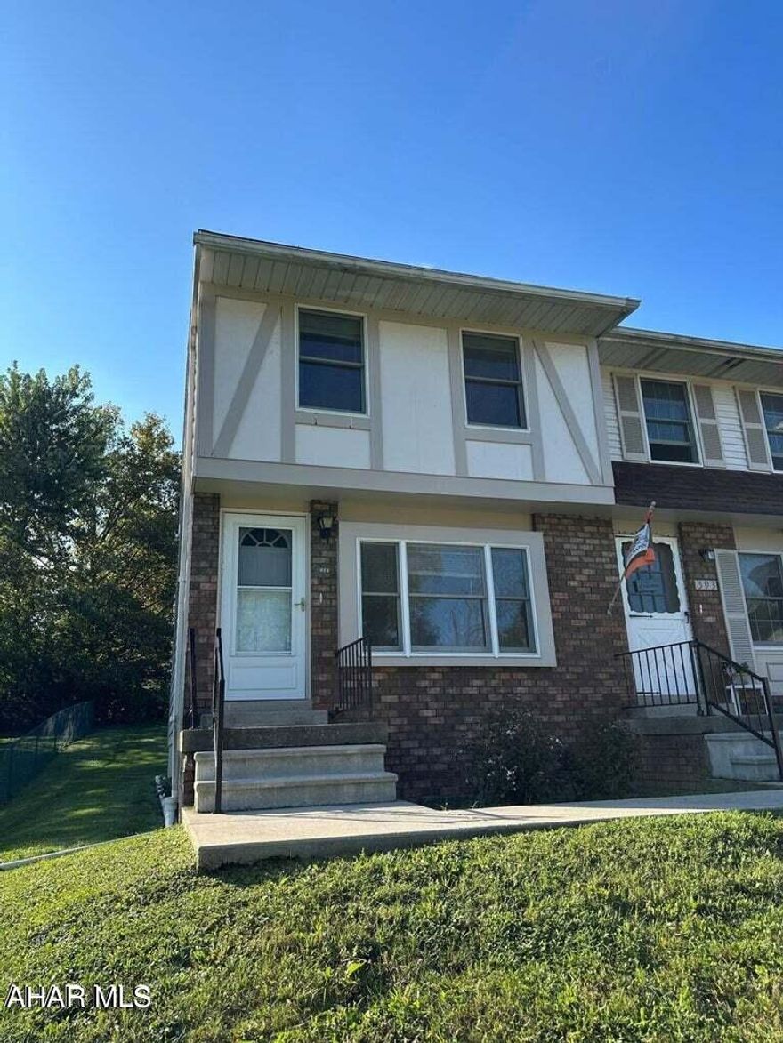 End-unit town home in Duncansville, 2 bedrooms, 1.5 baths, newer flooring, tenant pays for utilities, owner pays for lawn care