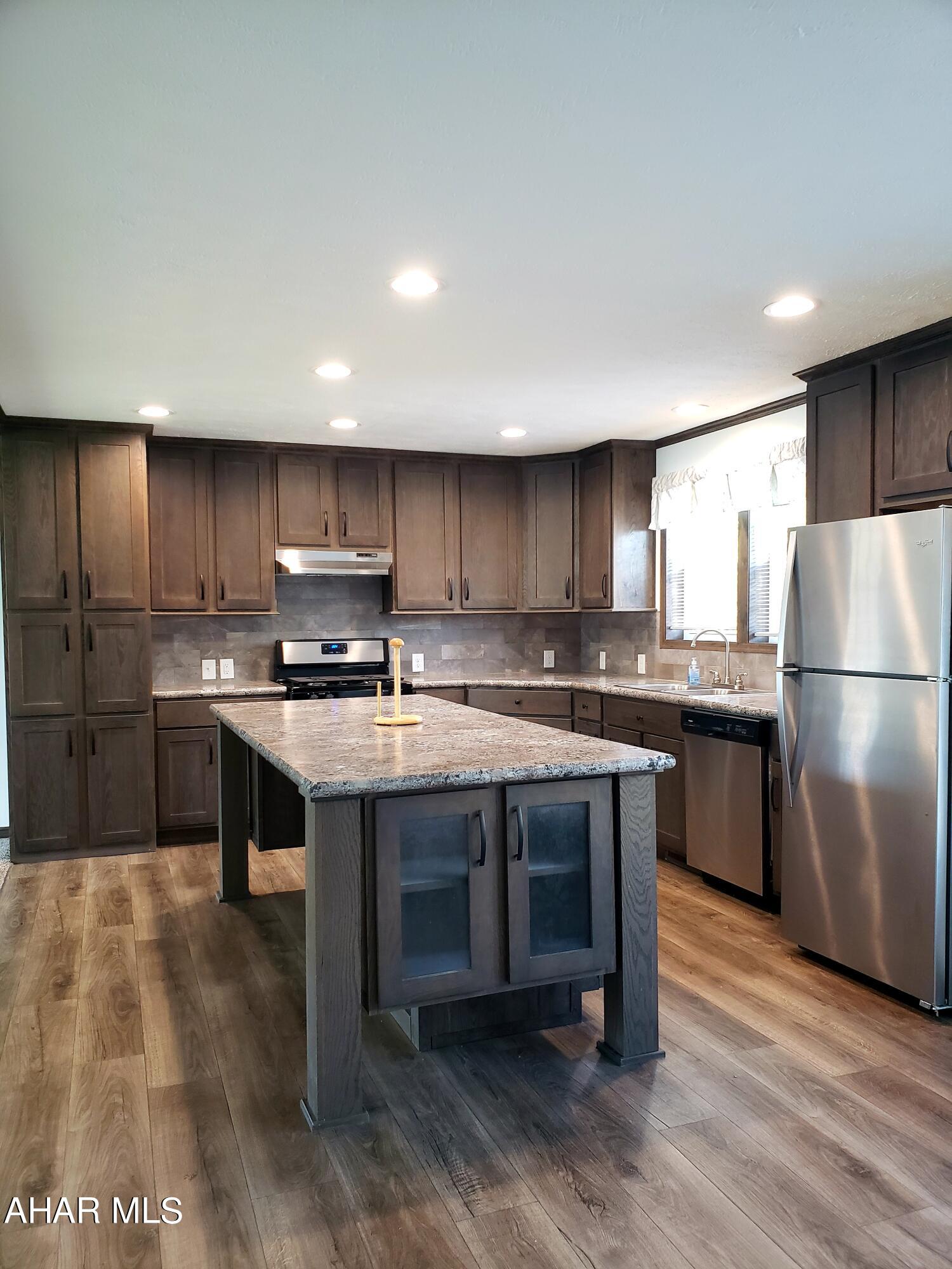 Maple Hollow - Residential