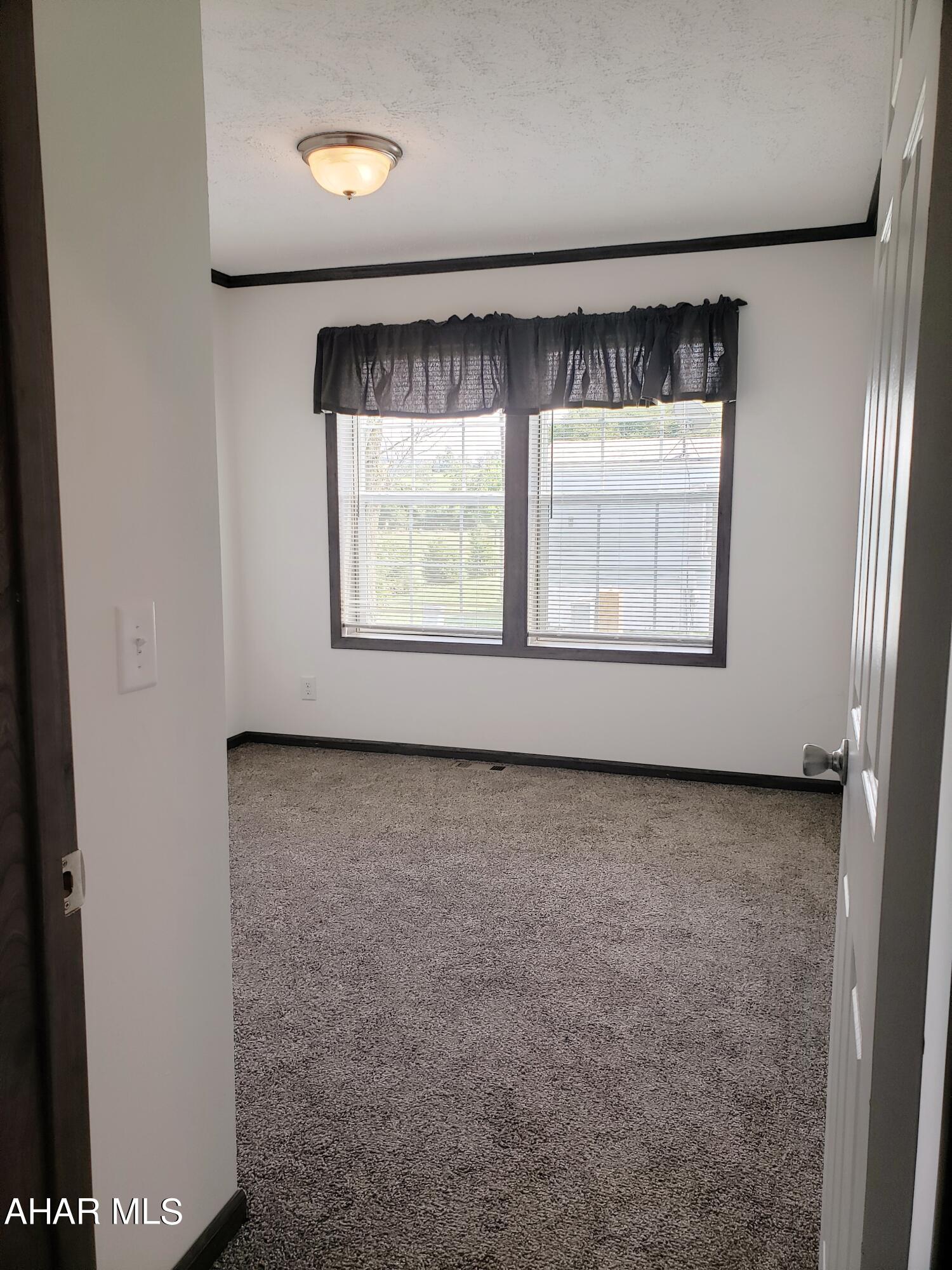 Maple Hollow - Residential