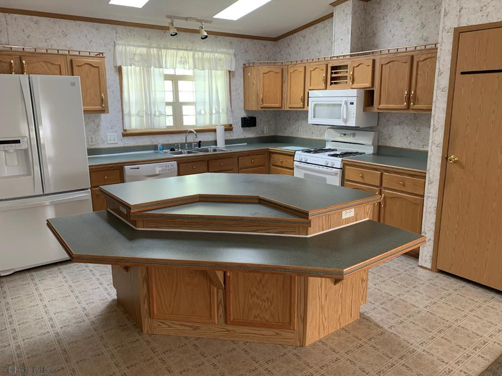 Lakemont - Residential