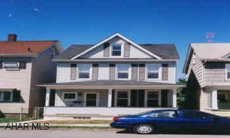 EAST END - MOVE IN!  NEW VINYL SIDING, WINDOWS, NEW H.W. FURNACE, 1ST FLOOR LAUNDRY AND ABOVE GROUND POOL.  FINISHED BASEMENT W/ .5 BATH.  APPLIANCES INCLUDED.  VERY PRIVATE YARD & NICE, LARGE COVERED DECK.