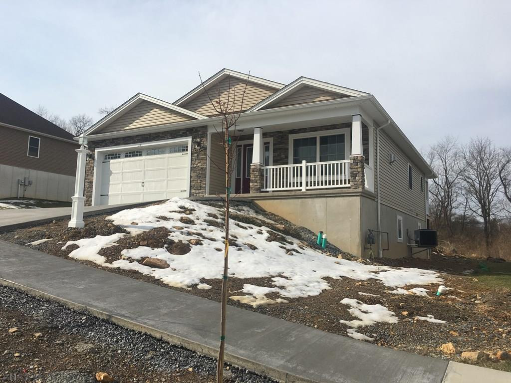 Church Hill Manor - Residential