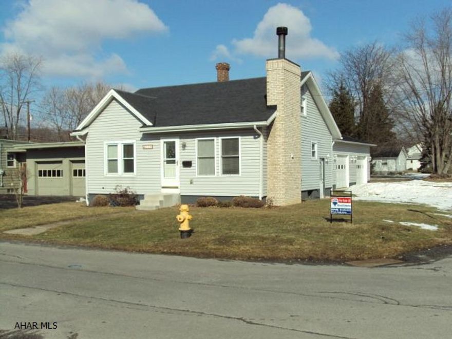 Remodeled, cozy 2 bedroom, 2 bath home.  Great for starting out or for retirement.  First floor laundry.  Convenient to all Altoona shopping.  Corner lot, low taxes.  2 car garage with lots of storage space.