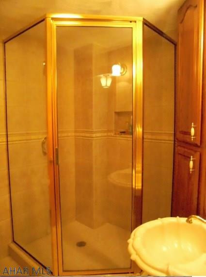 Crestwood - Residential