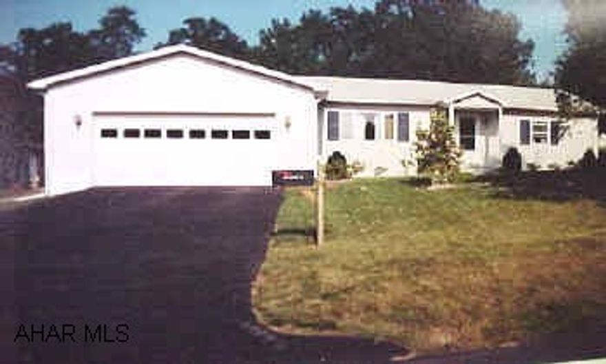 Immaculate 3BR ranch, 2 1/2 baths. Central air, 2-car garage. Large lot - 100x175 in Baker School Area. 5 1/2 years old. Immaculate 3BR ranch, 2 1/2 baths. Central air, 2-car garage. Large lot - 100x175 in Baker School Area. 5 1/2 years old.