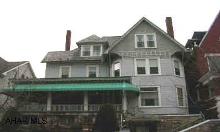 USE TO BE SHAEFFER PHOTO STUDIO. CHARMING DOWNTOWN 3 STORY HOME.  STEP BACK IN TIME TO SPACIOUS ELEGANCE.  ROOMS ABOUND WITH ALLURING CHARM, UPDATED MECHANICS, NATURAL WOODWORK AND FLOORS, STAINED GLASS WINDOWS.  LOVELY BUILT-IN CABINETS, BEVELED GLASS DOORS, 2 KITCHENS, SCREENED PORCH, 2ND FLR LAUNDRY.