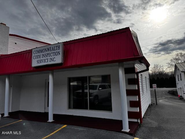 None - Commercial Lease