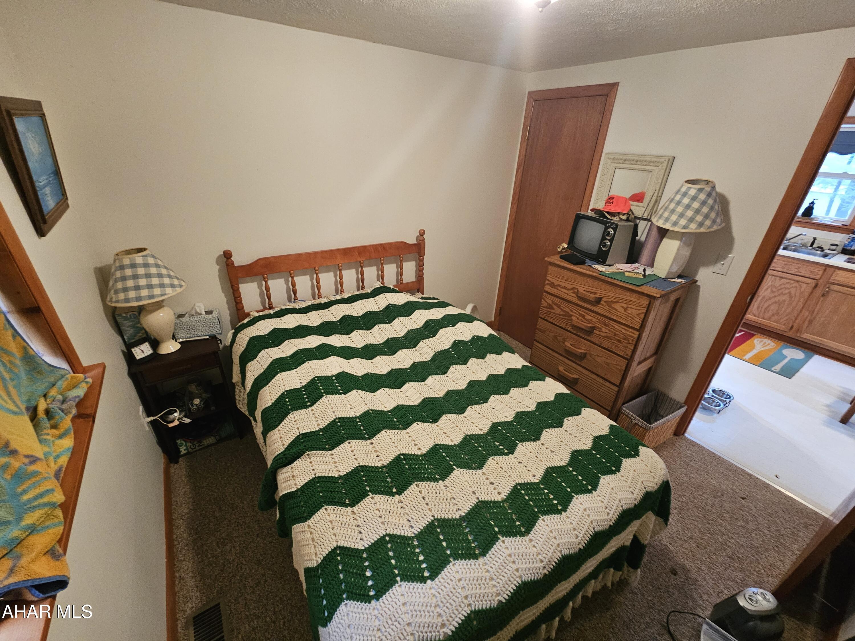 Glendale Yearound - Residential