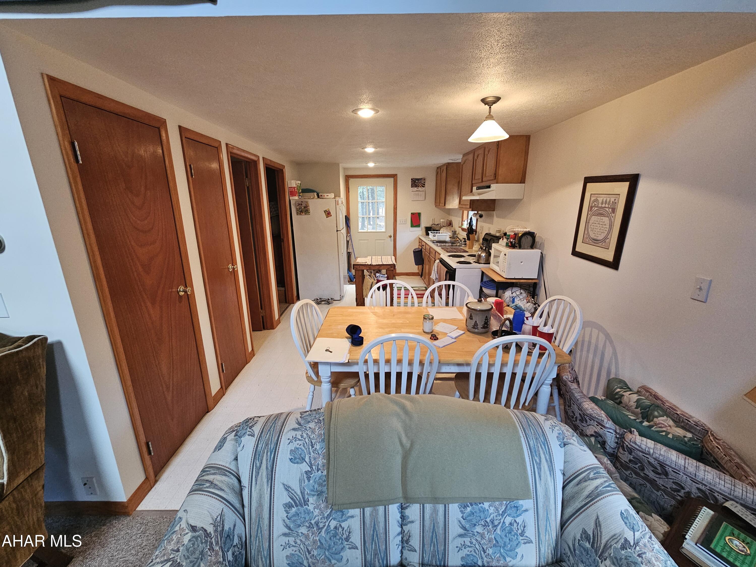 Glendale Yearound - Residential