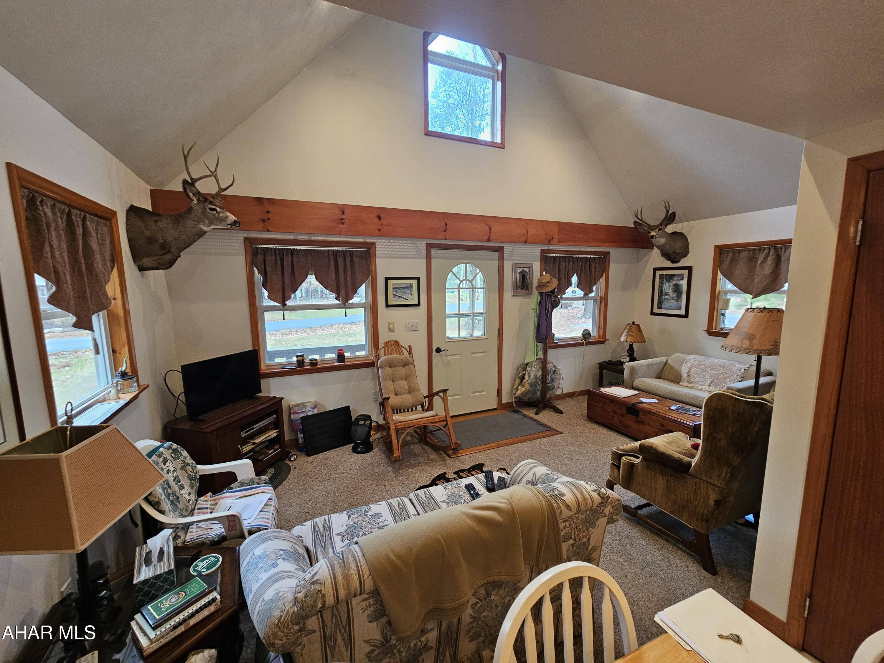 Glendale Yearound - Residential