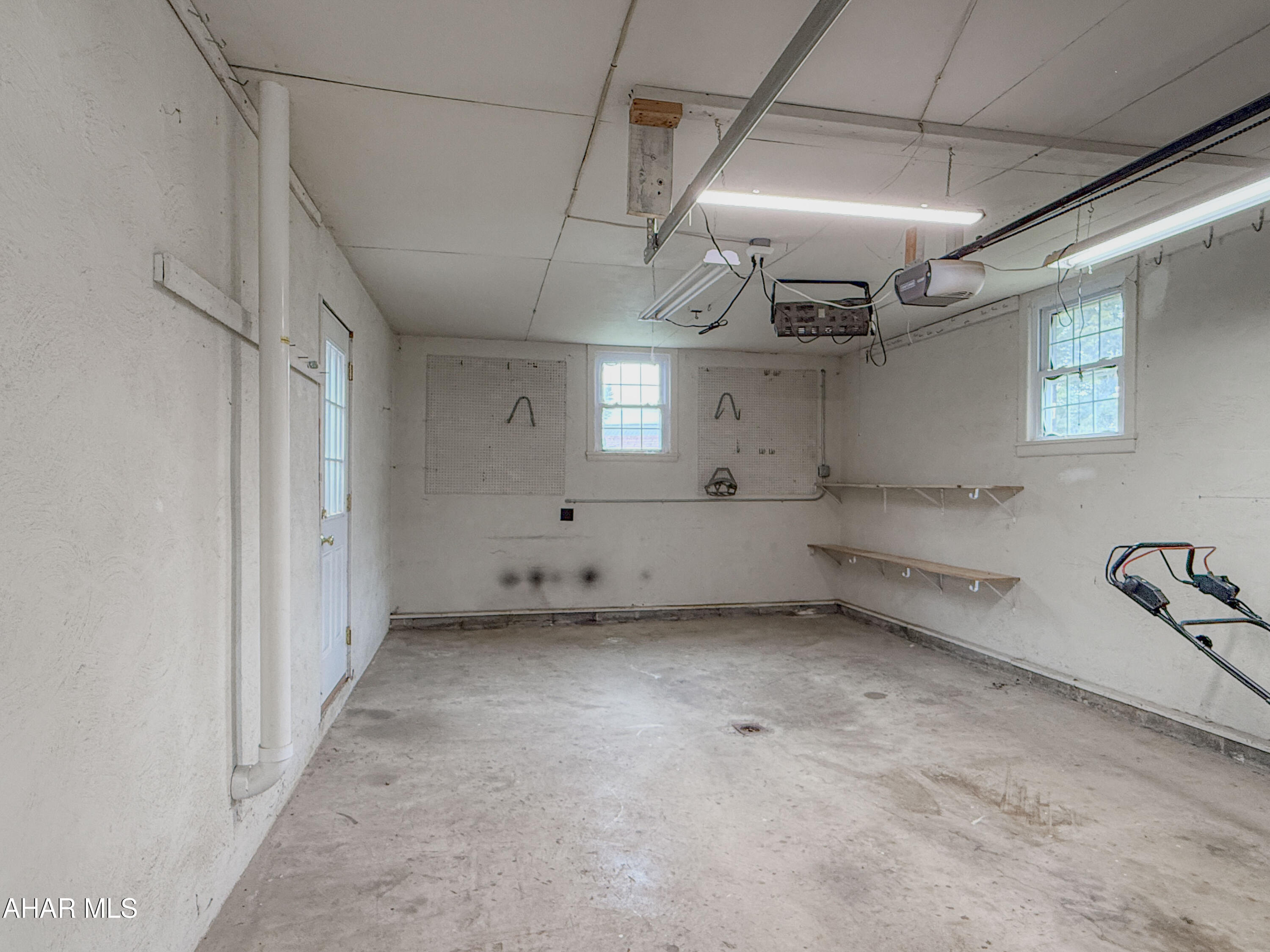 Meadowbrook Terrace - Residential