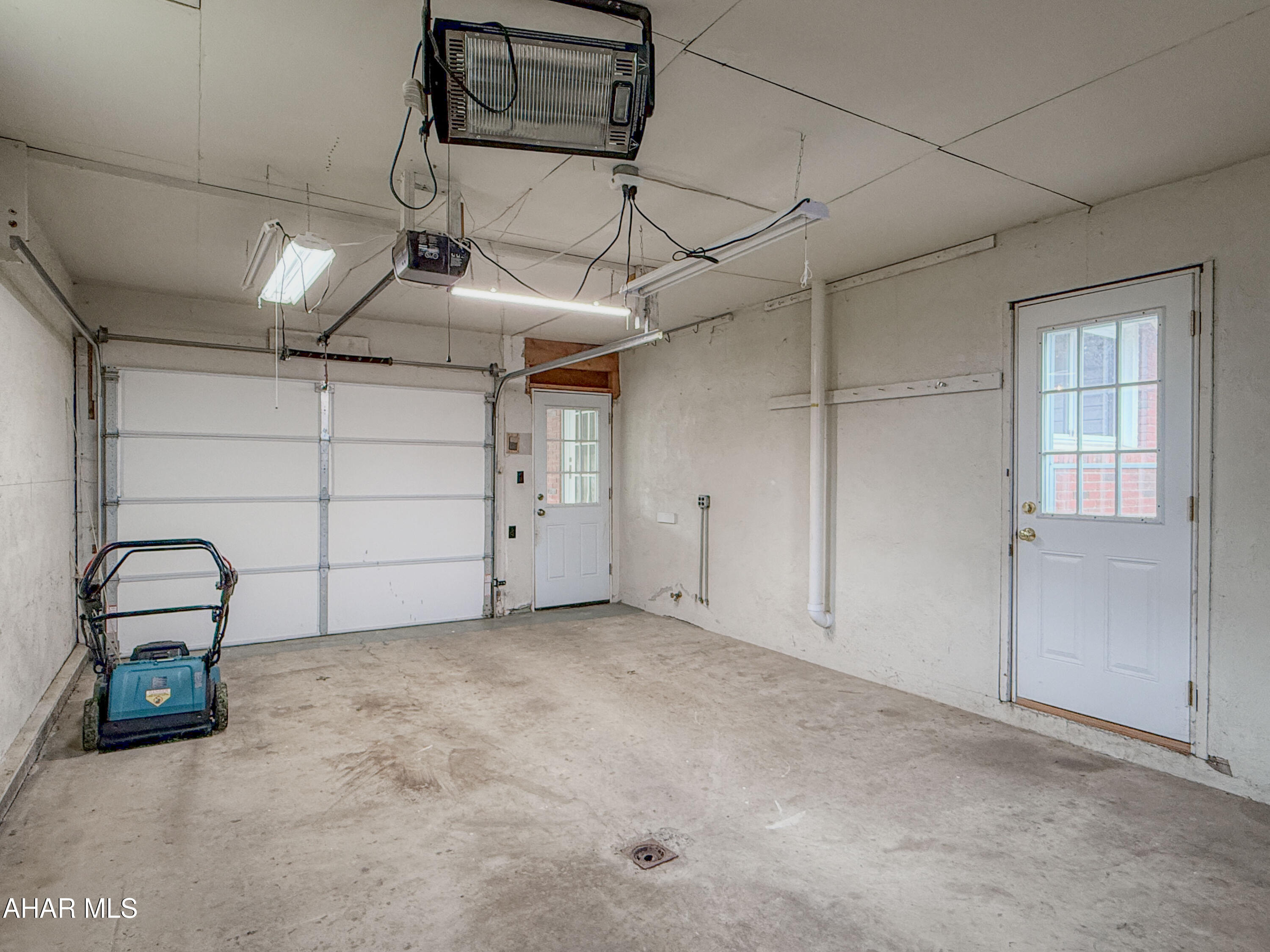 Meadowbrook Terrace - Residential