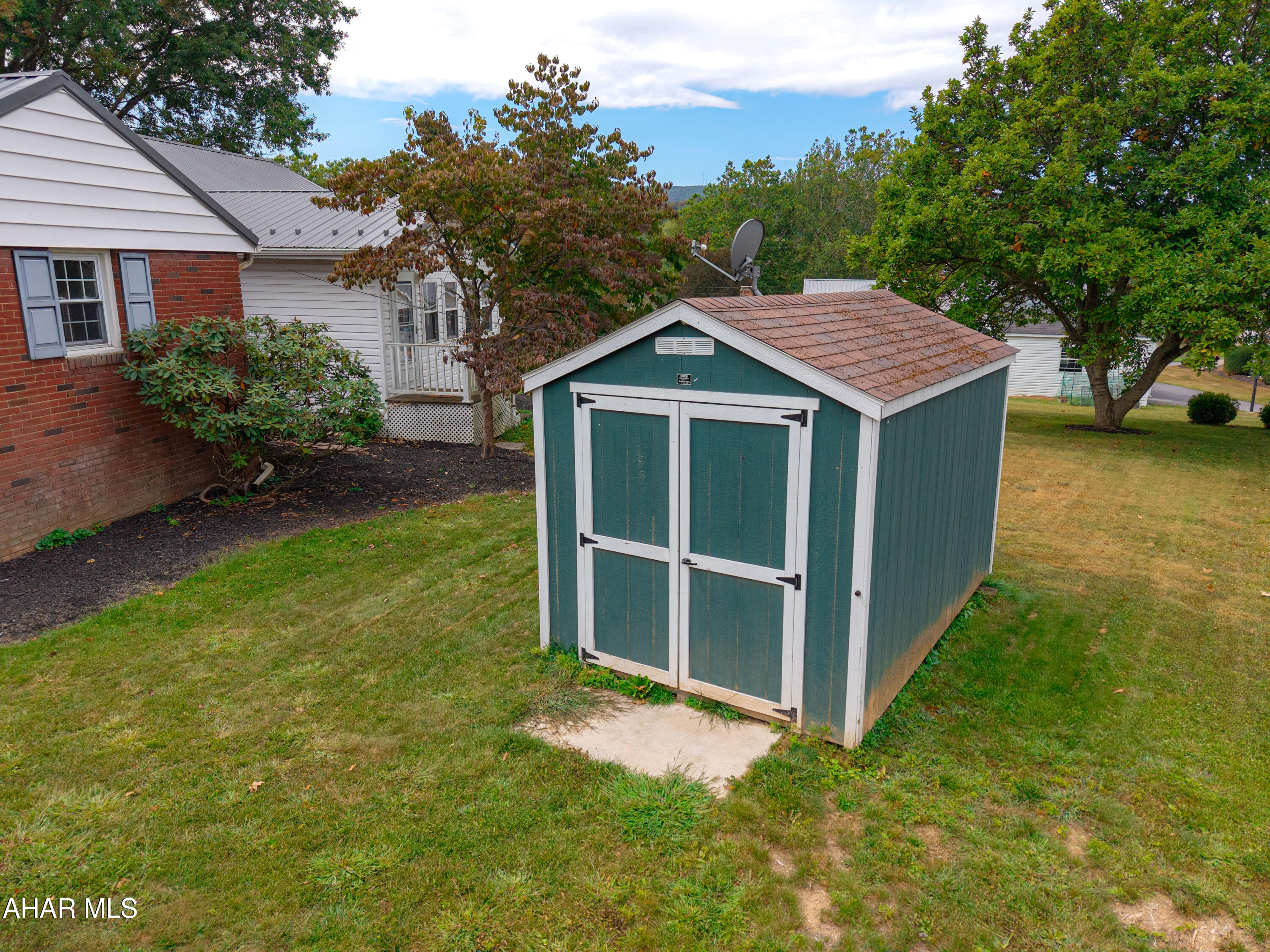 Meadowbrook Terrace - Residential