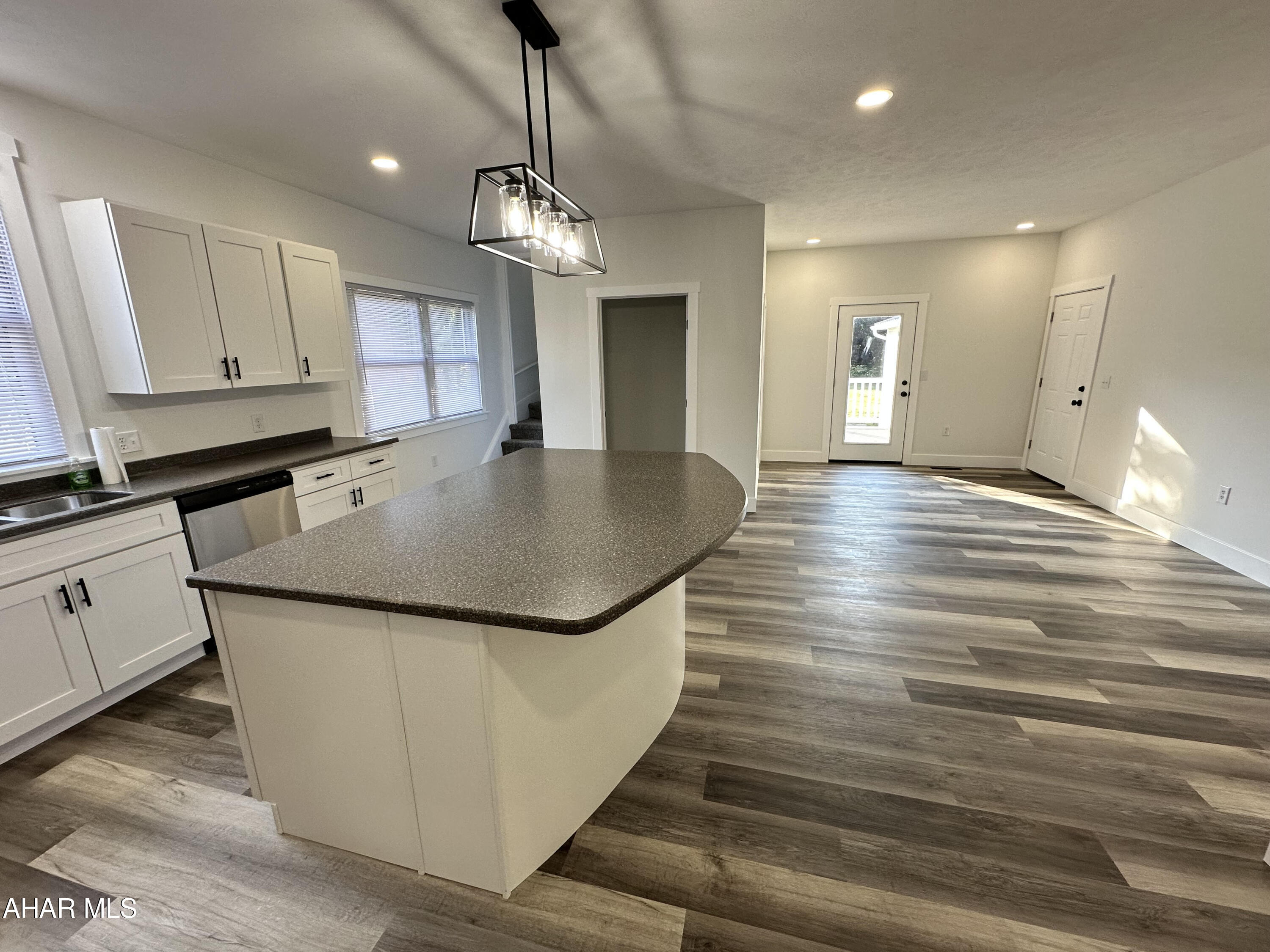 Sinking Valley - Residential