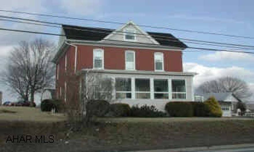 Unbelievably well kept, spacious, bk. - terrific layout-"Will not last"!! Can still show!!  Can still show!!Absolutely beautiful, immaculate 2 1/2 Story brick/vinyl-4br., breath taking interior-lots of storage/ 1st floor laundry.