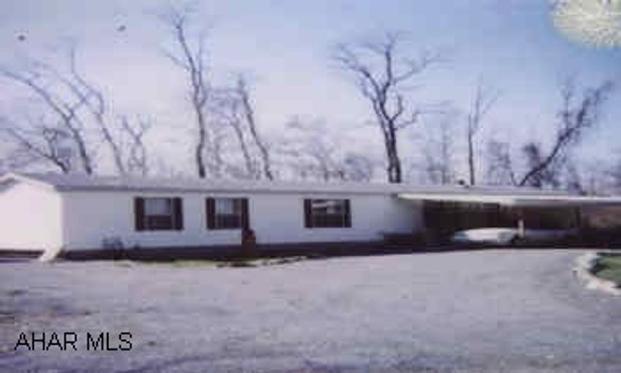 LOVELY 1991 MOBILE HOME WITH FULL BASEMENT LOCATED ON 3.65 ACRES ON QUIET COUNTRY SETTING. ONLY $50,900! CALL DEB OR MISSY TODAY. GO THROUGH LOOP TO LOCKE MT. GO 7.2 MILES TO STOP SIGN, MAKE RIGHT THEN AN IMMEDIATE LEFT. GO 1.4 MILES THEN TURN LEFT ON RIDGE RD., GO 6/10 MILE.